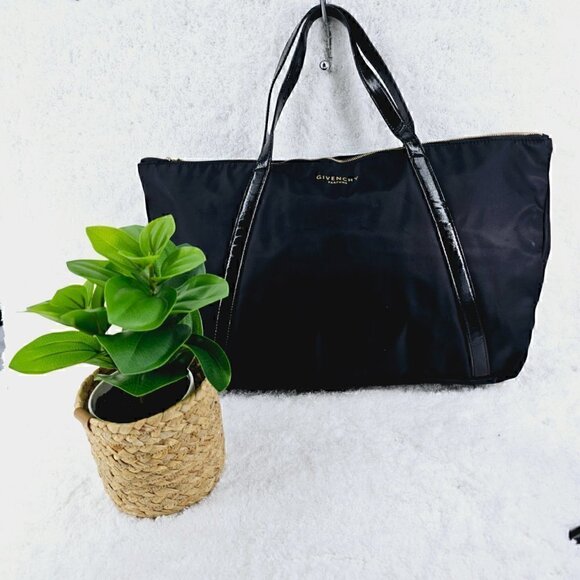 Givenchy Parfums Nylon Travel Tote - Picture 9 of 10